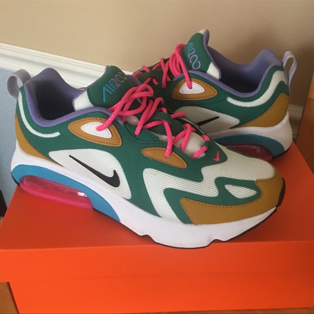 NIKE Airmax 200